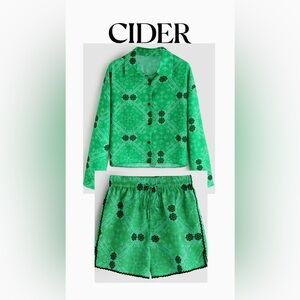 CIDER PAISLEY COLLAR BLOUSE and SHORT - Two Set